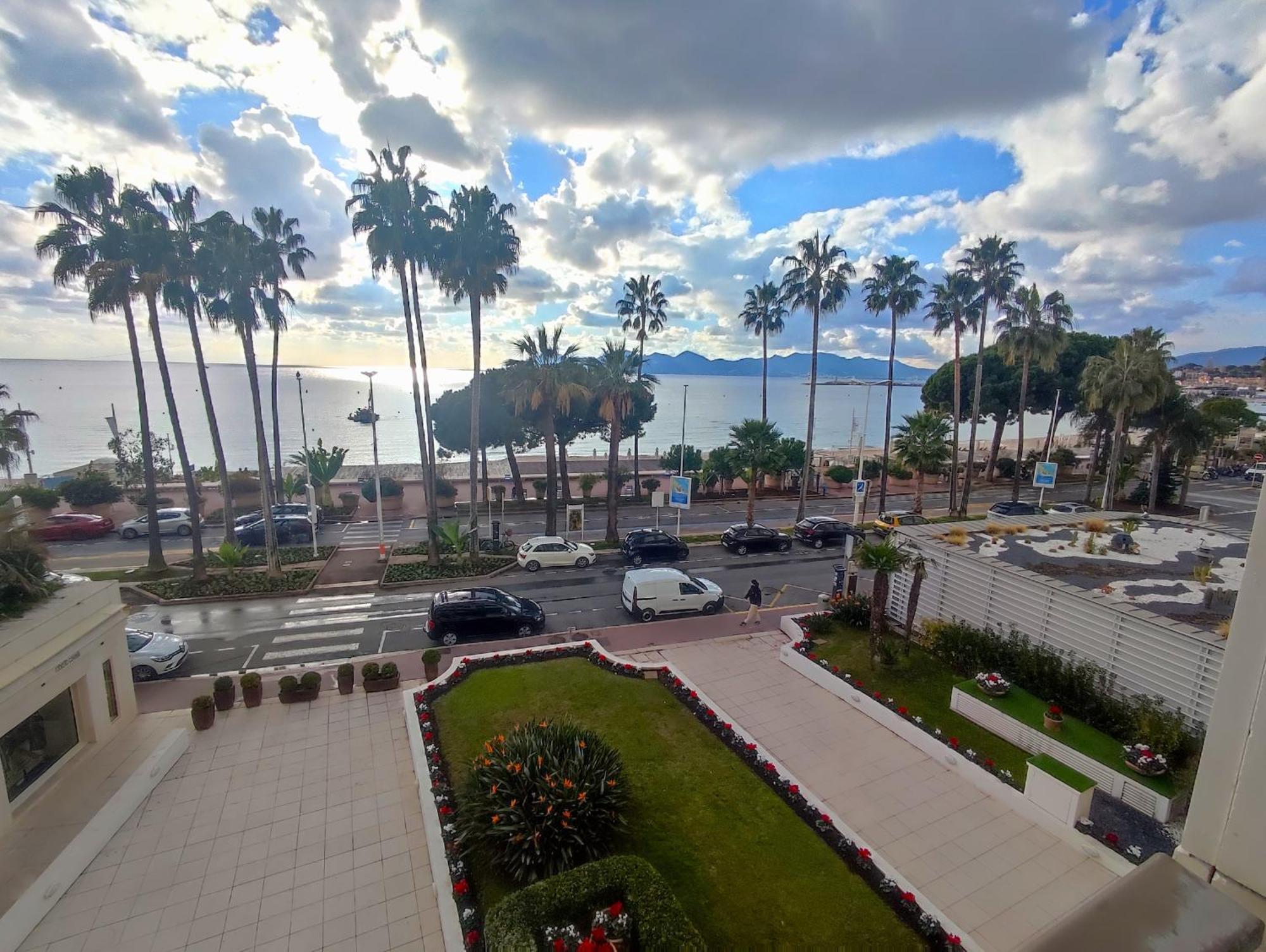 Superbe Vue Panoramique Sur La * Cannes